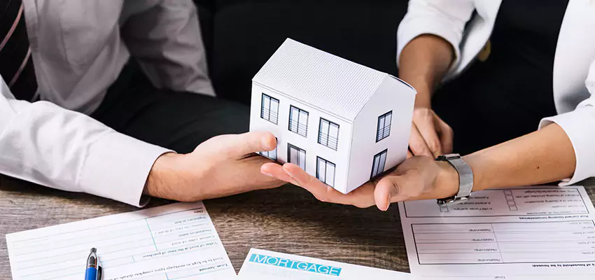 How We Determine Your Sell House for Cash Offer in Floral Park, New York?