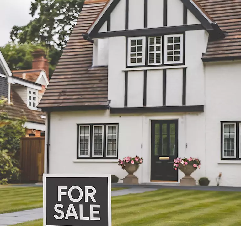 The Top-Rated Buyer to Sell House Off Market in Floral Park, NY