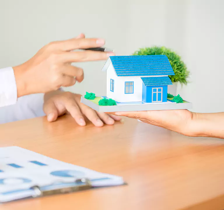 Why Choose Us to Sell a House with a Reverse Mortgage in Floral Park, NY?